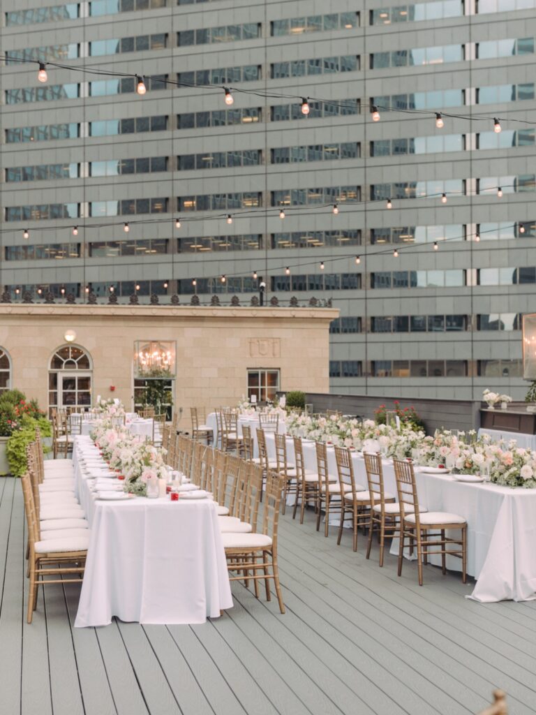 400 North Ervay is a rooftop wedding venue in Dallas